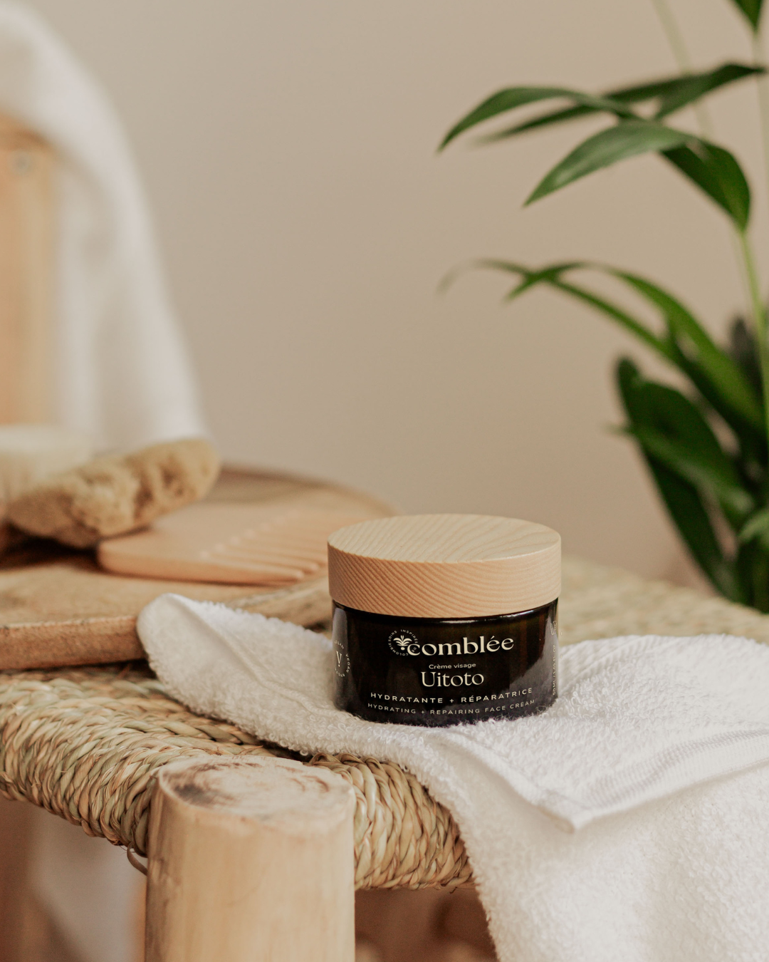 crème peau déshydratée Uitoto / crème apaisante visage Comblée / crème
réparatrice barrière cutanée