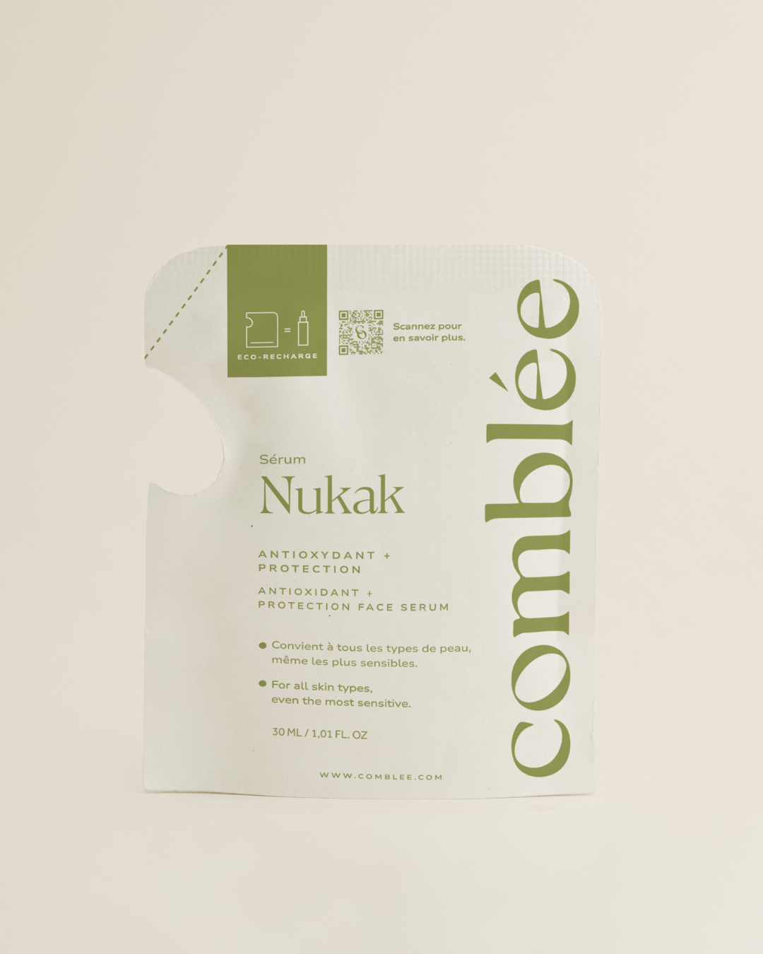 Recharge éco-responsable du sérum antioxydant Nukak pour peau sensible, pensée pour protéger la peau du stress oxydatif dans une routine visage minimaliste et une cosmétique rechargeable plus durable